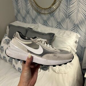 Nike Waffle 1 Tennis Shoe